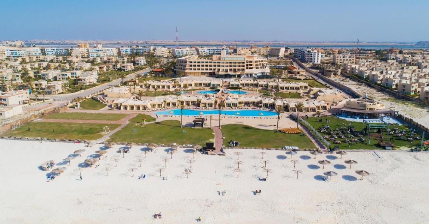 Borg El Arab Beach Resort Exteriör bild Aerial view of the resort