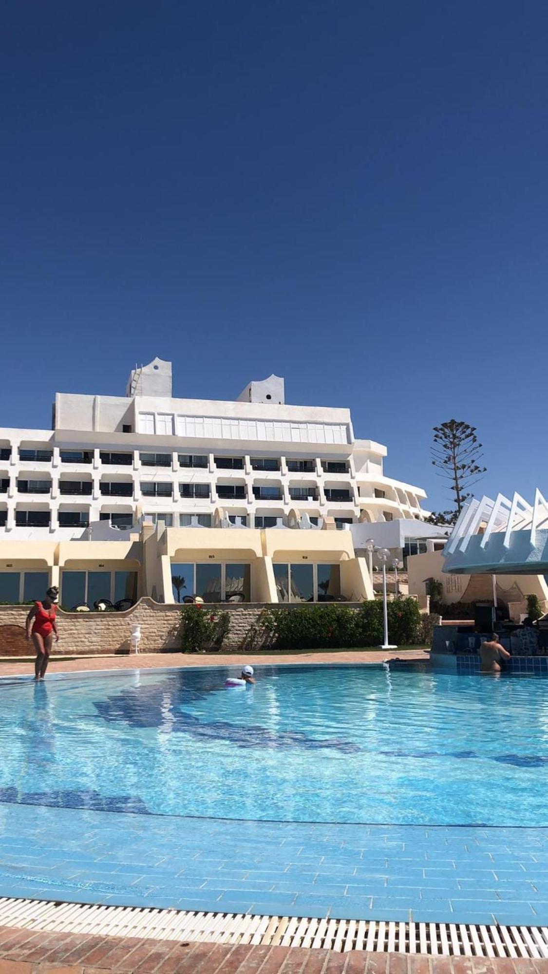 Borg El Arab Beach Resort Exteriör bild The Grand Hotel